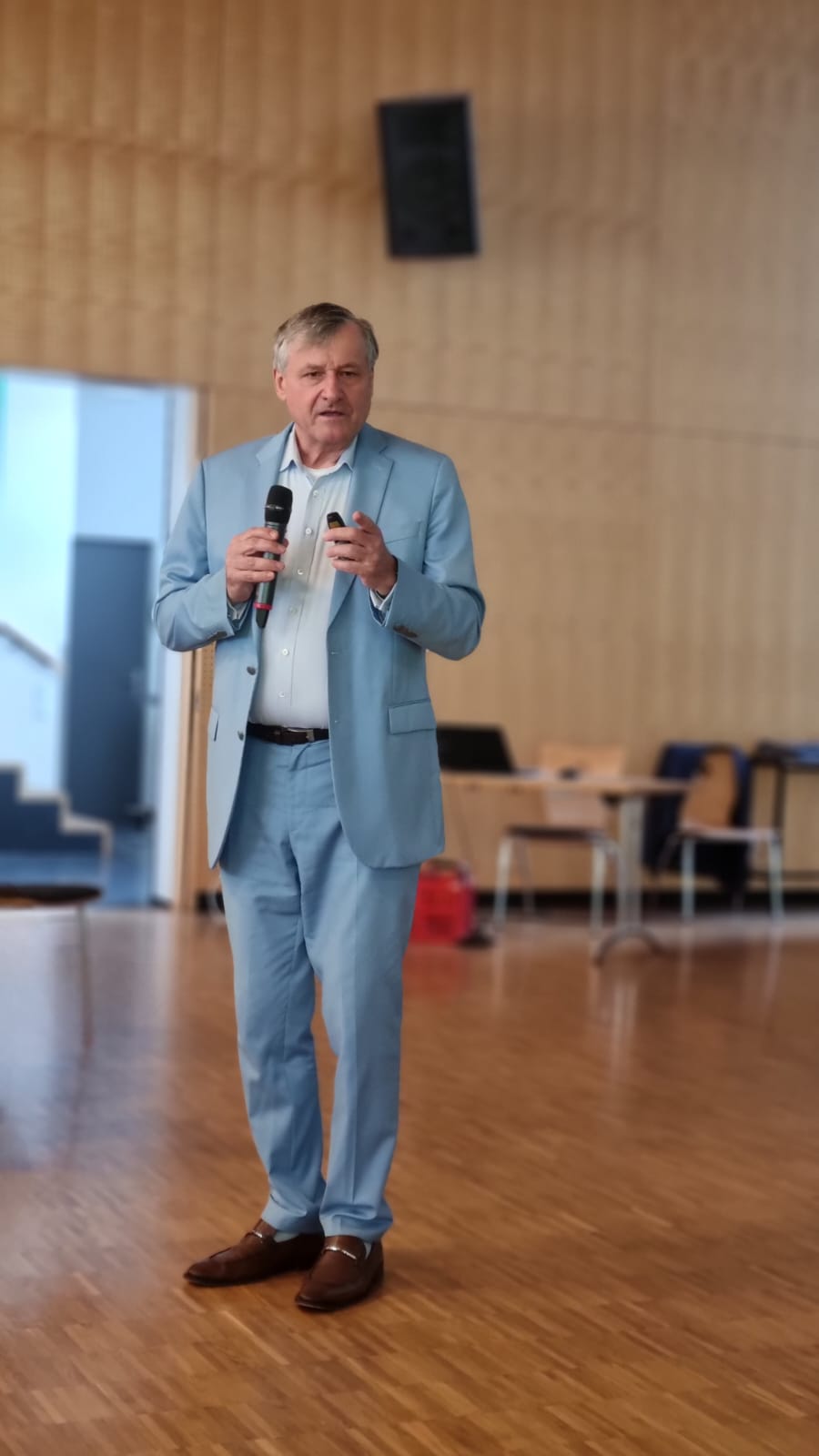 Dr. Rülke trägt seine Erkenntnisse zur Landtagswahl vor